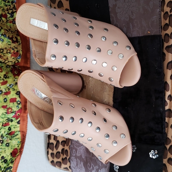 Women's Studded Mule Heels - Picture 15 of 15